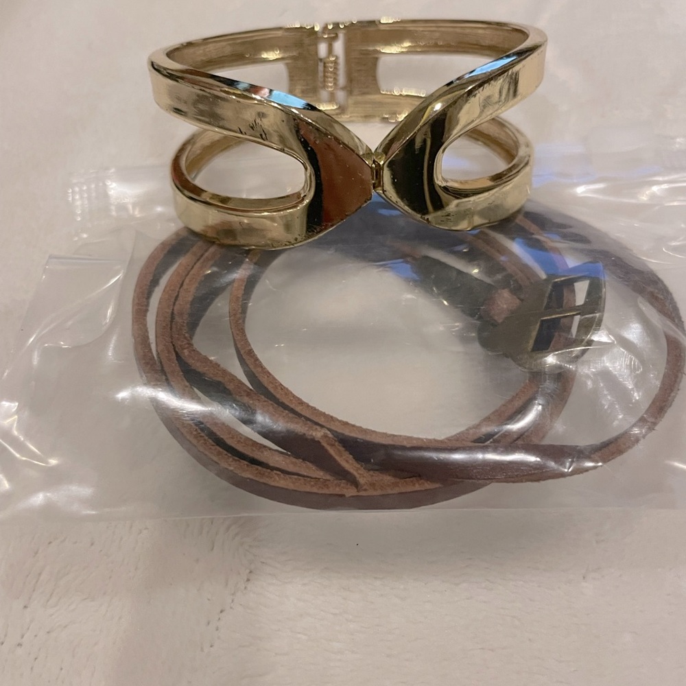 3 bracelets - Picture 3 of 4